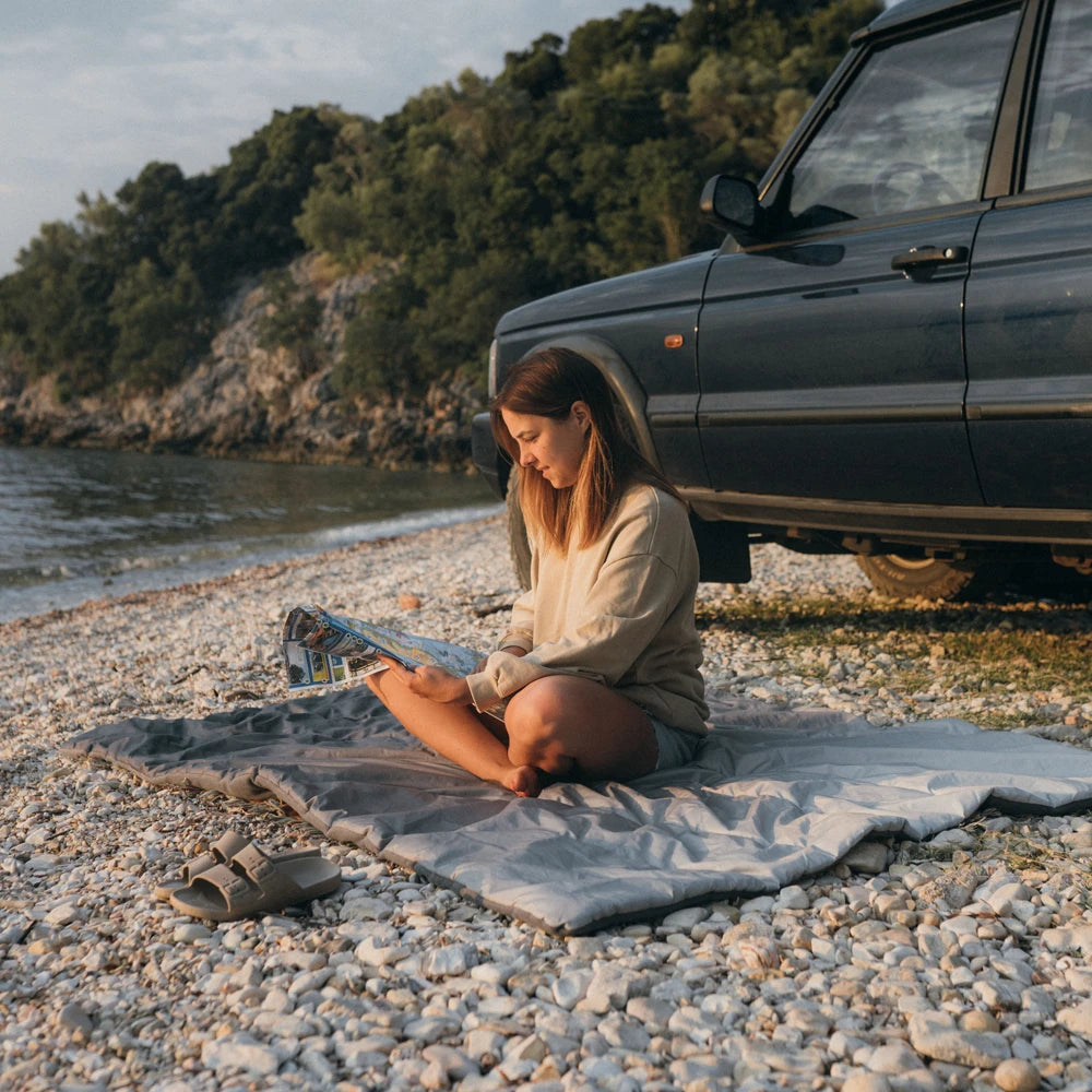 Horizon Overland Blanket