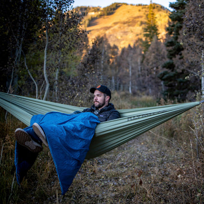 Klymit_TraverseSingleHammock_09HSGR01B_LS16_3000x2000_855e7f4b-efdc-4b3c-8e58-13d71a3e562e.jpg